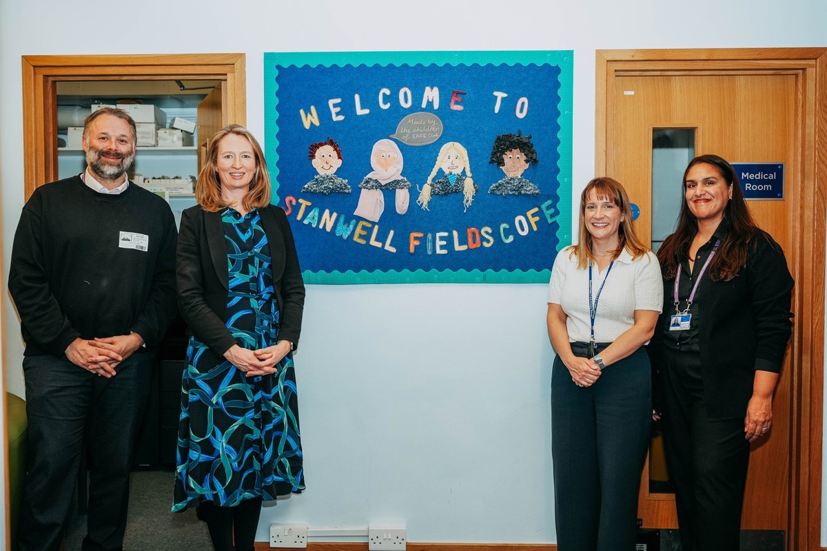 Download Image - Heathrow partners with Stanwell Fields Primary School picture