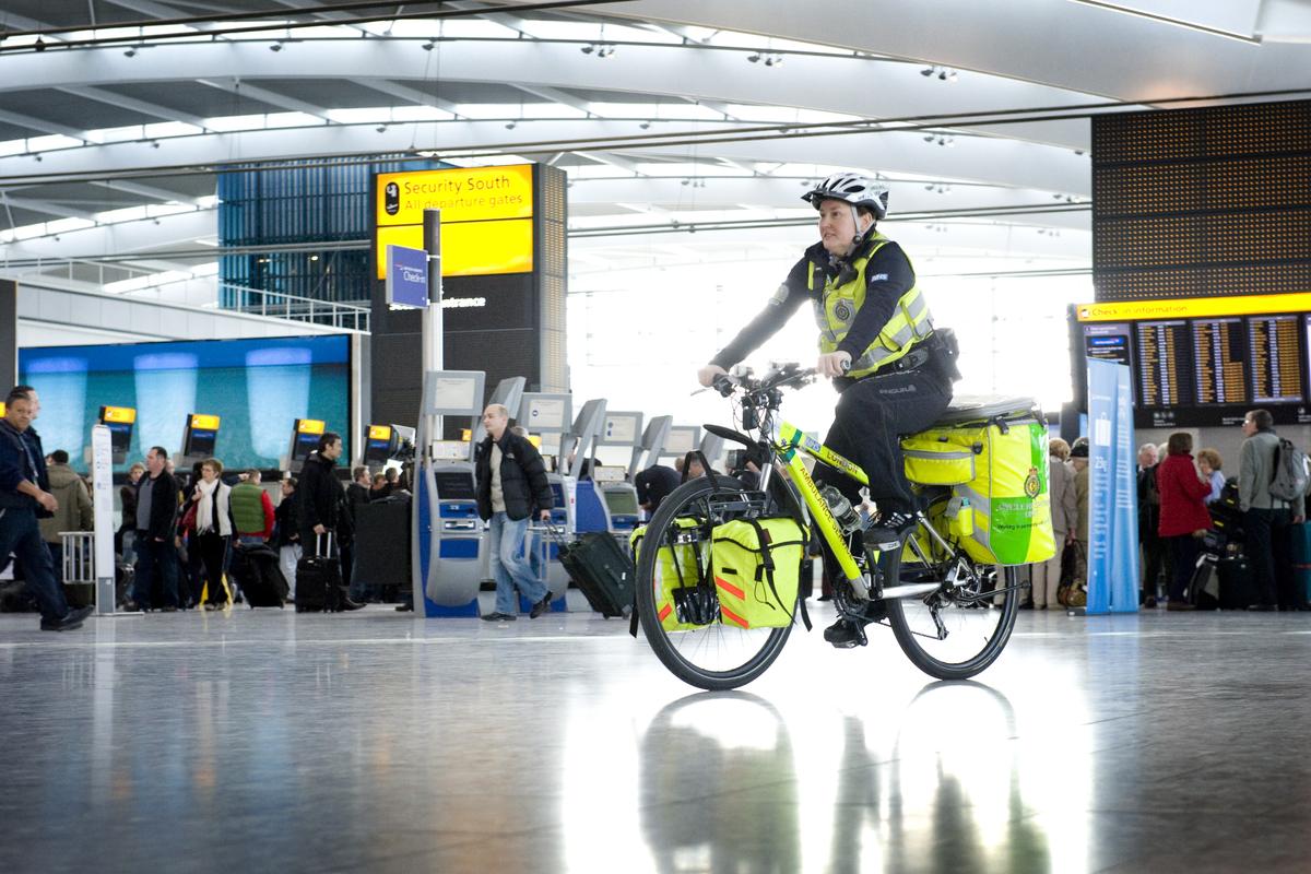 Download Image - Heathrow's bicycling paramedics picture