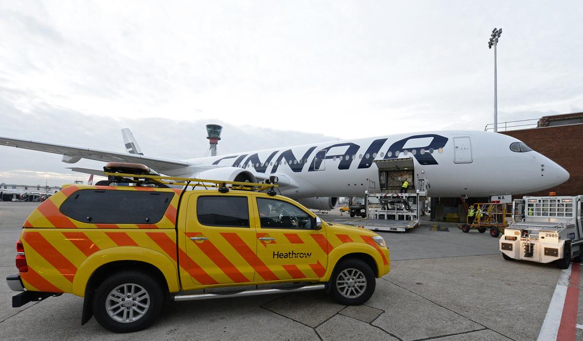 Download Image - Finnair A350 picture