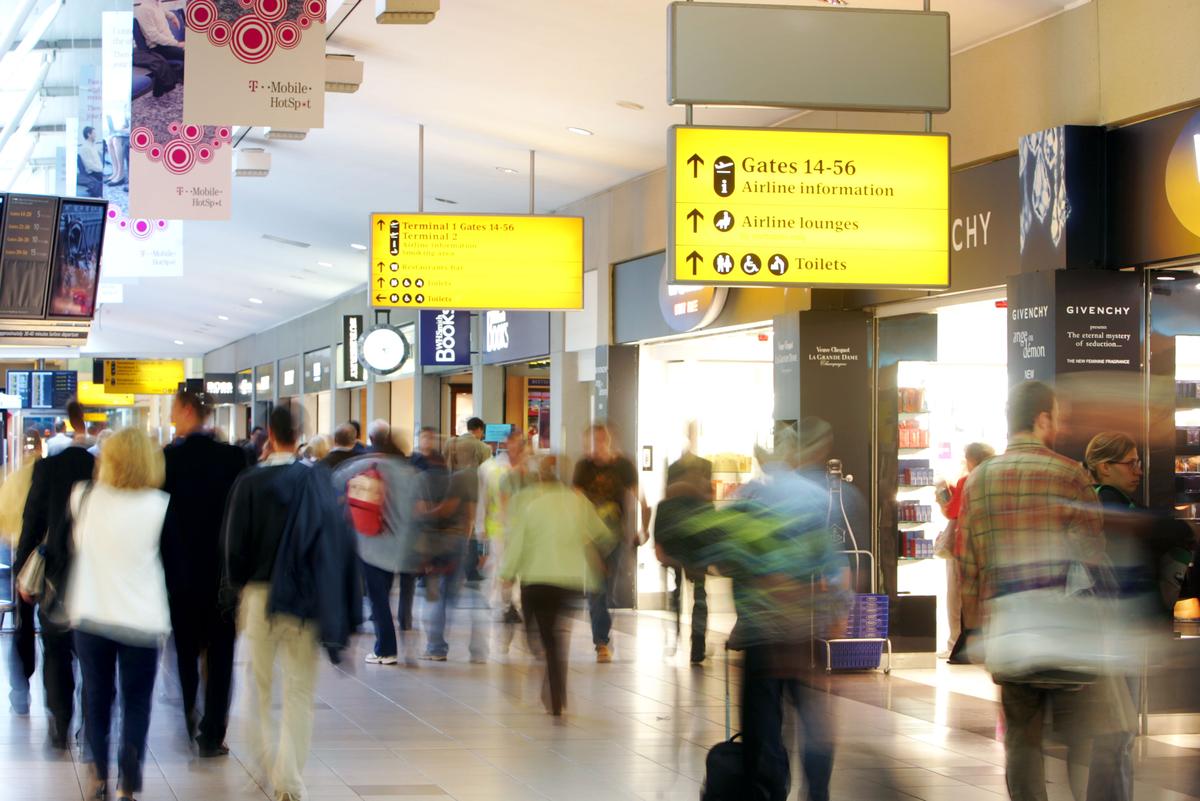 Download Image - Terminal 1 retails picture