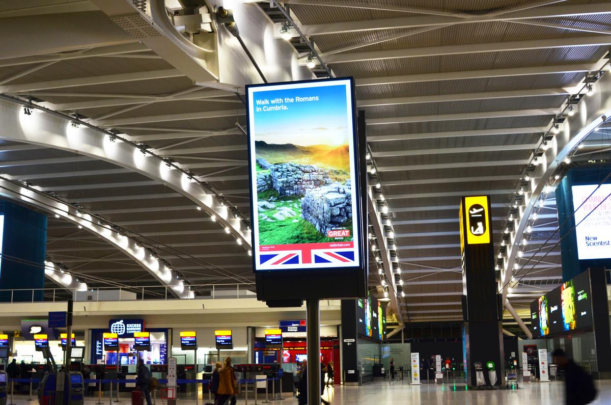 Download Image - VisitBritain Terminal 5 picture