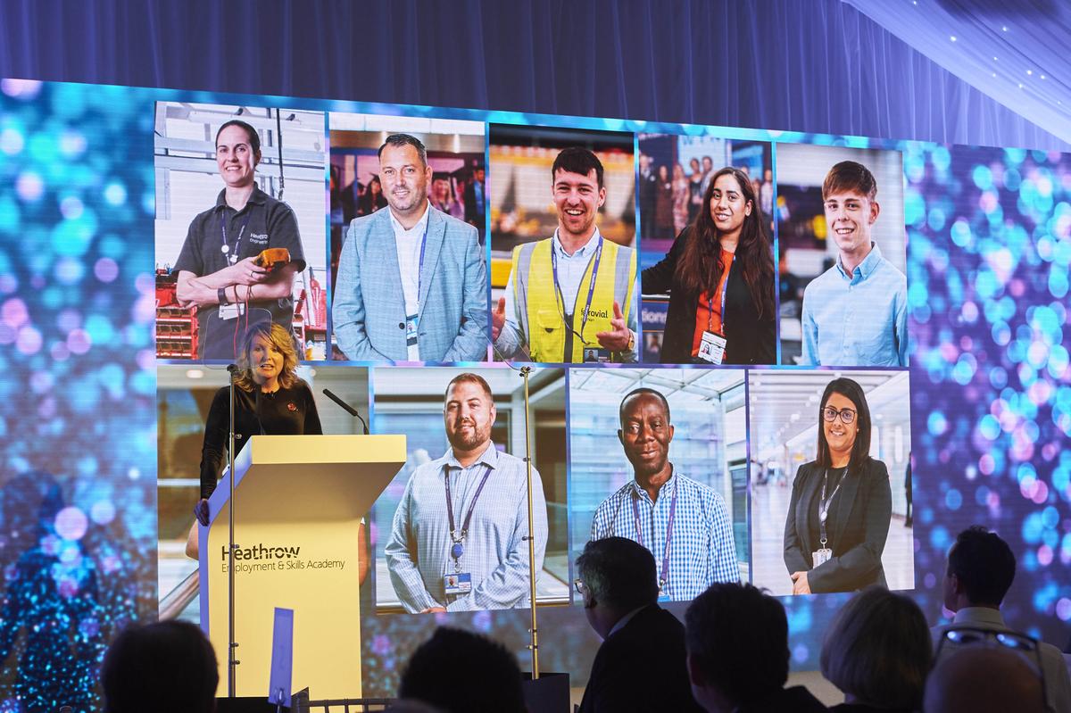 Download Image - Chief People Officer Paula Stannett addressing Heathrow Academy Awards 2019 picture