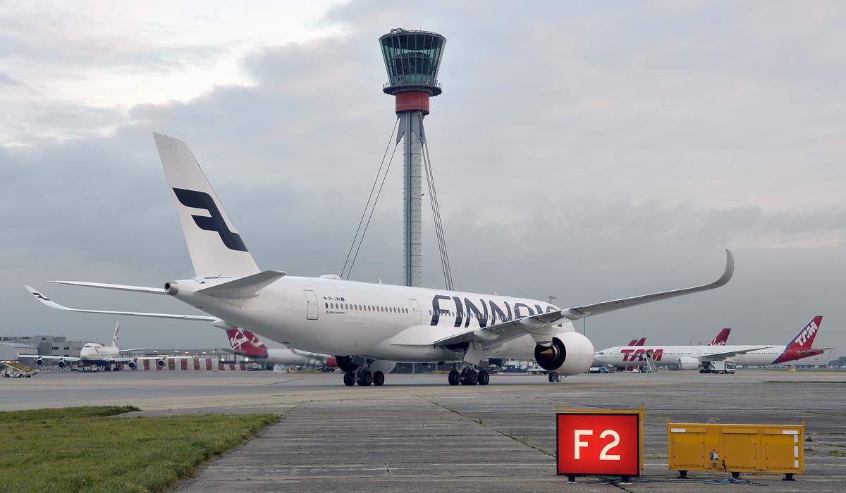 Download Image - Finnair A350 picture