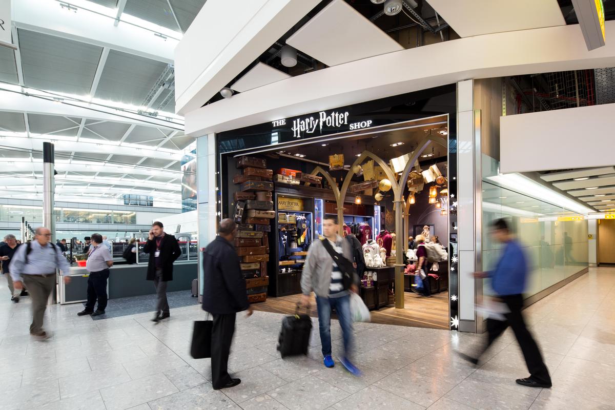 Download Image - Harry Potter at Terminal 5 - 3 picture