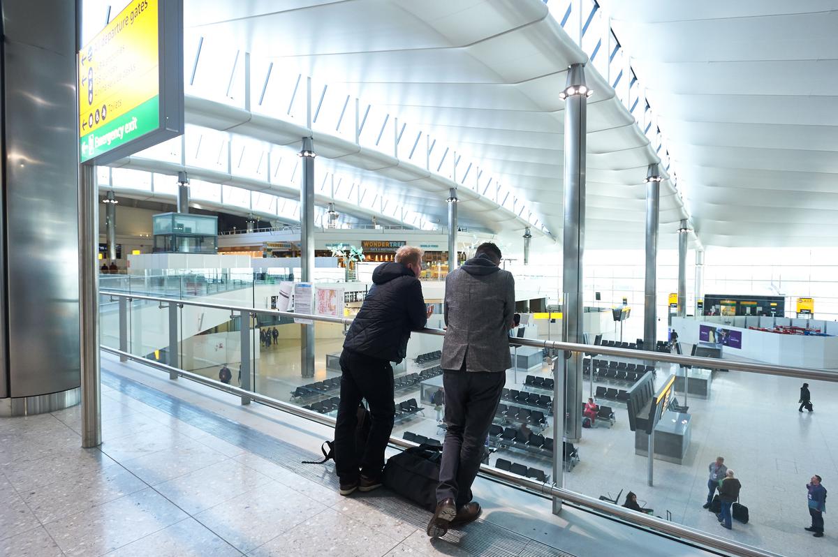 Download Image - Terminal 2 - Departures picture
