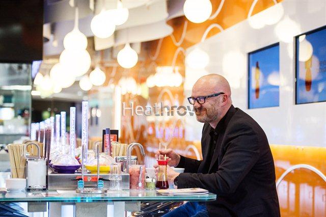 Download Image - Yo! Sushi dining picture