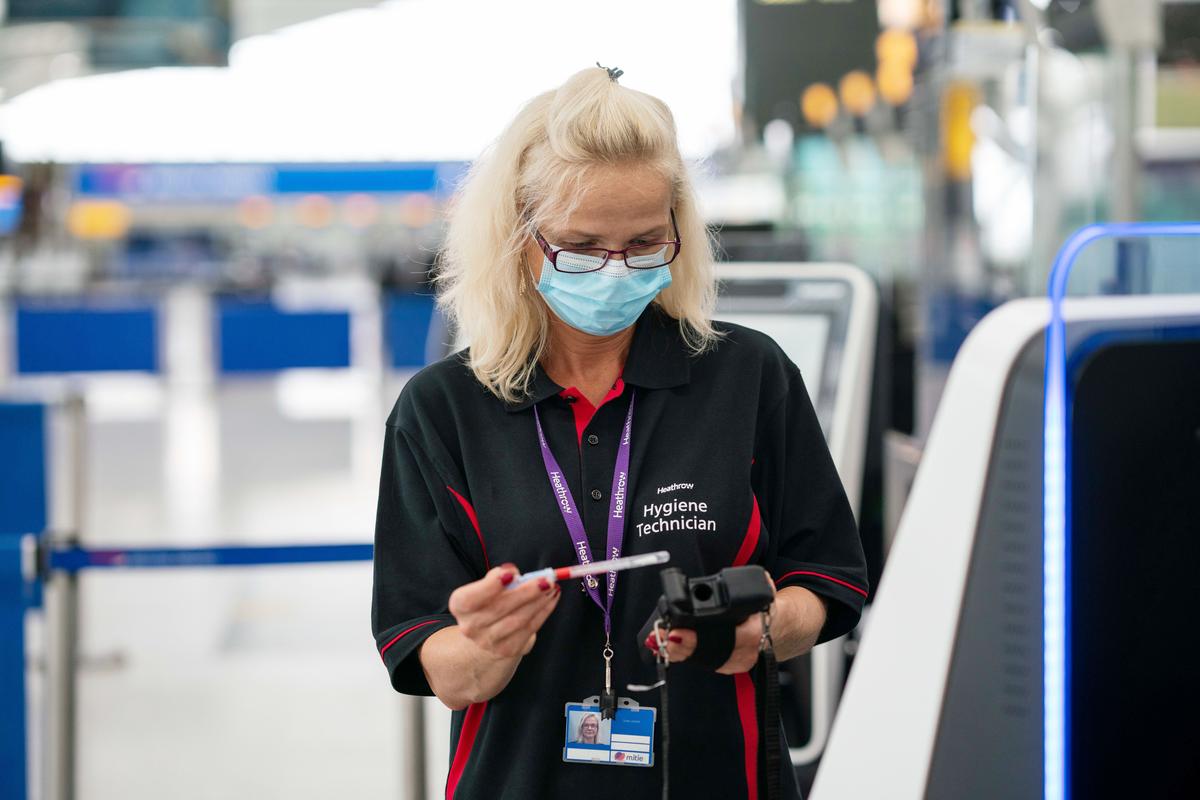 Download Image - Hygiene technicians picture