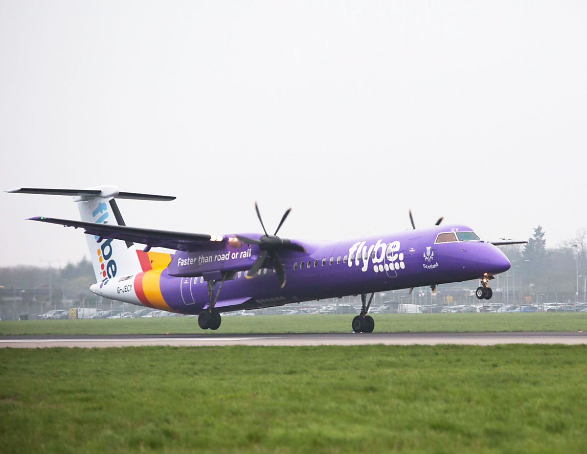 Download Image - Flybe at Heathrow picture