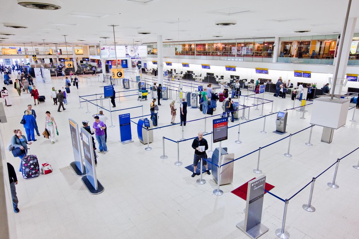 Download Image - Terminal 1 check-in picture