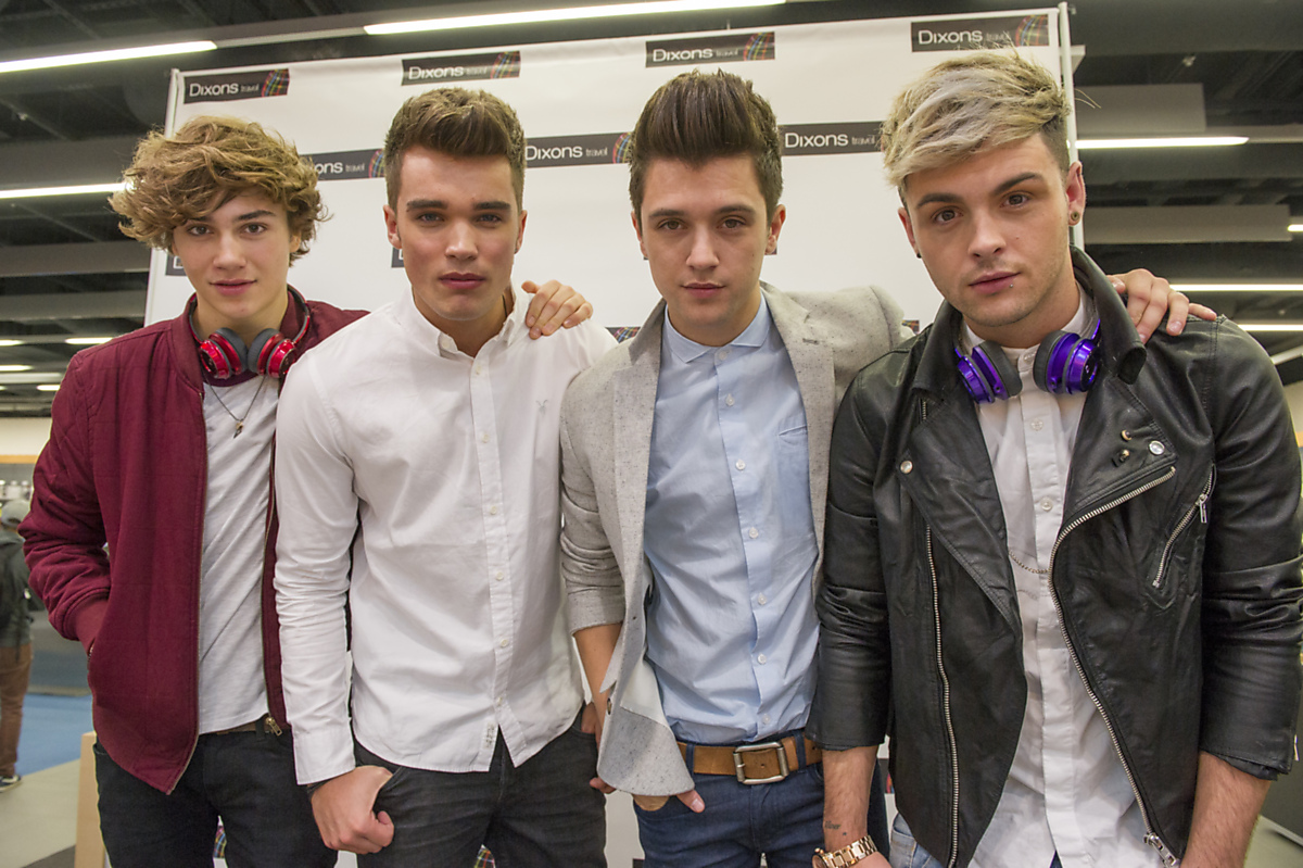 Download Image - Union J unveils new Dixons concept store picture