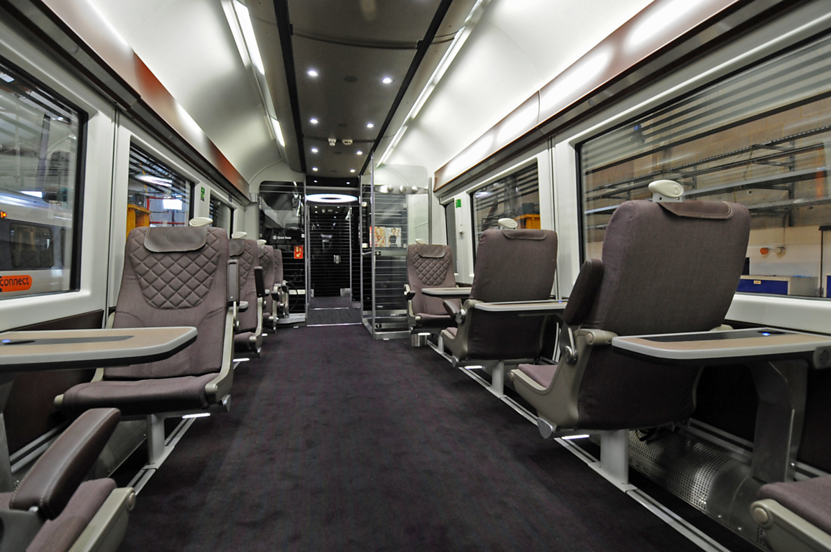 Download Image - Heathrow Express - First Class Carriage picture