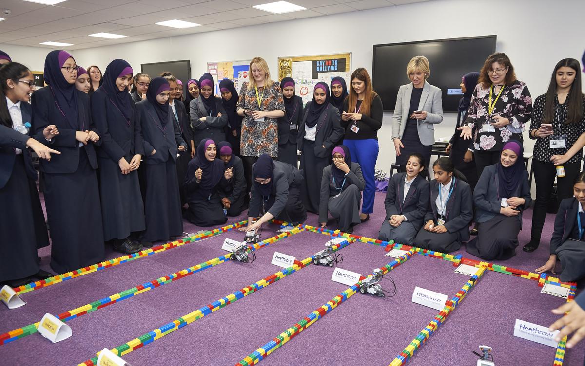 Download Image - SSC - Eden Girls' School, Slough picture