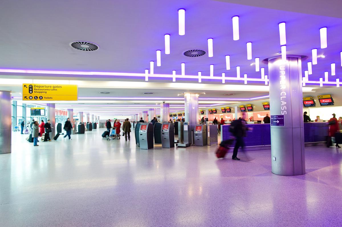 Download Image - Terminal 5 check-in picture