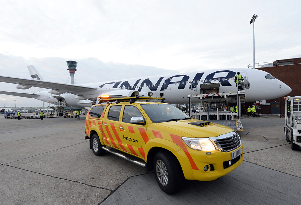 Download Image - Finnair A350 picture