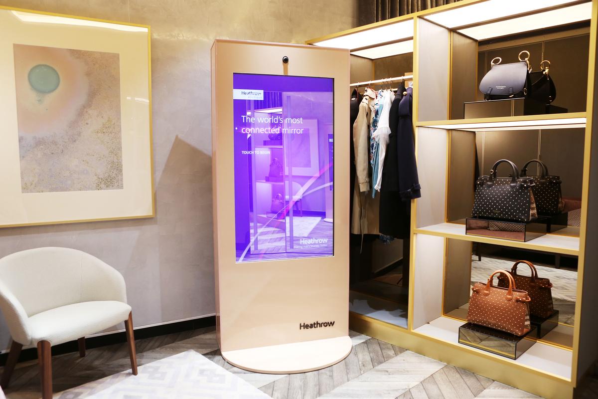 Download Image - Terminal 5 Personal Shopping Mirror 1 picture