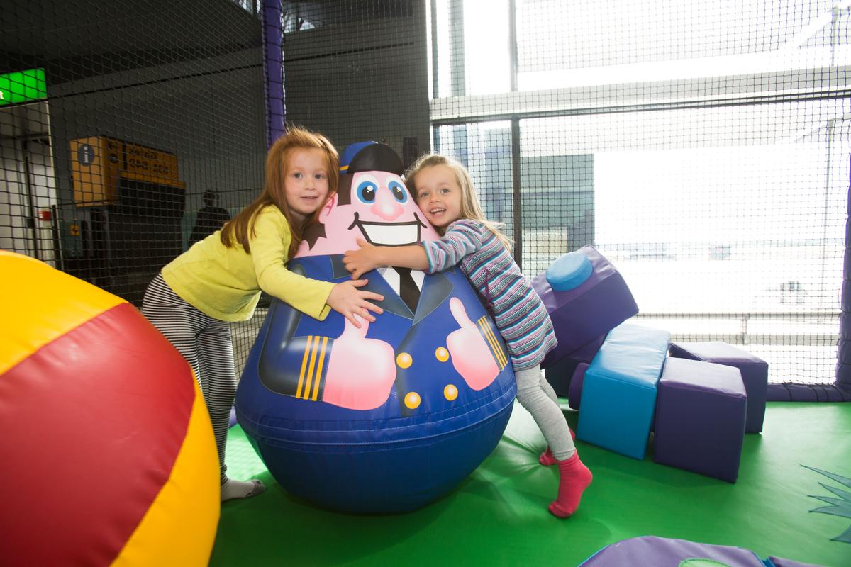 Download Image - Terminal 2 - Children play area picture