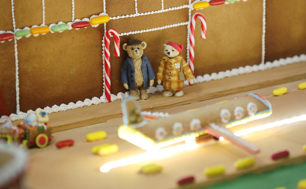 Download Image - Candice Brown unveils elaborate gingerbread model of Heathrow picture
