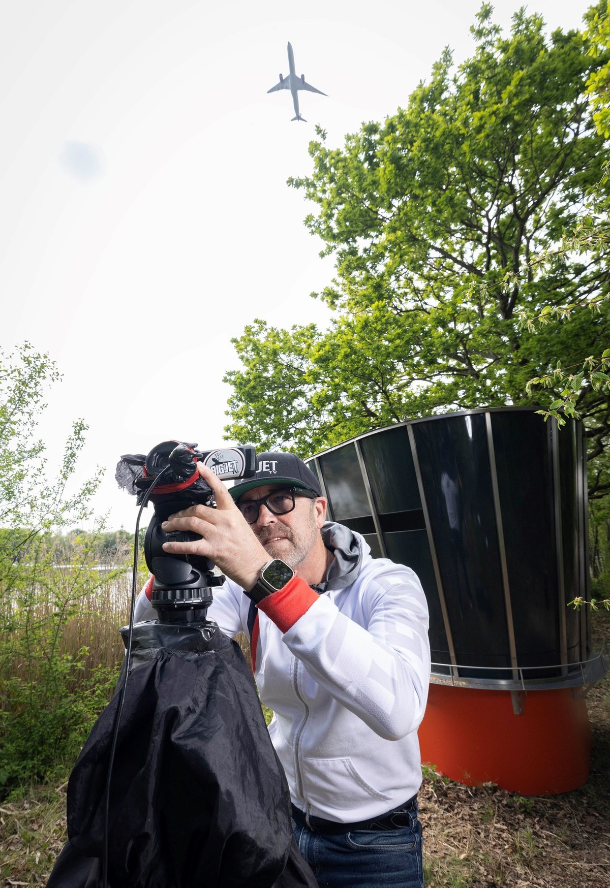 Download Image - Heathrow Nature 9 picture