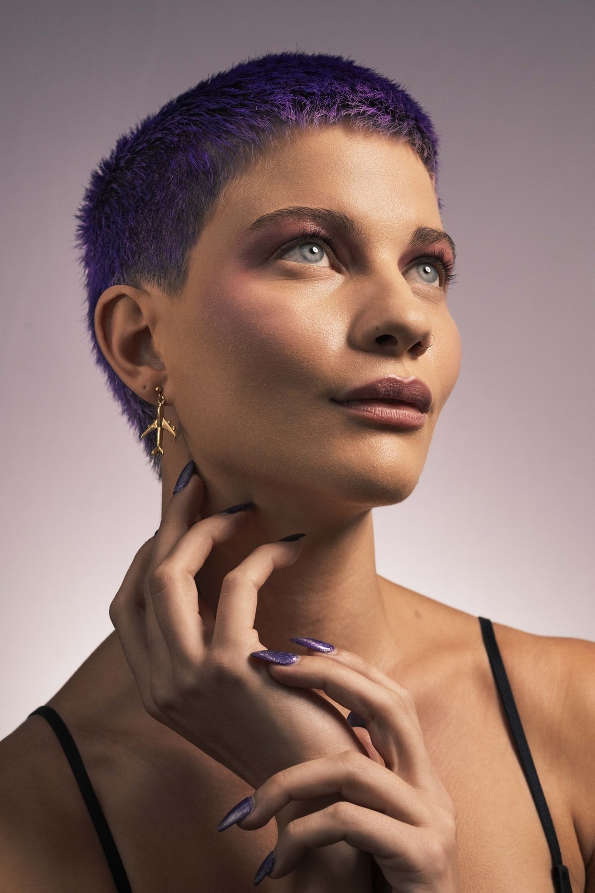 Download Image - Heathrow Studio Shots-53 picture