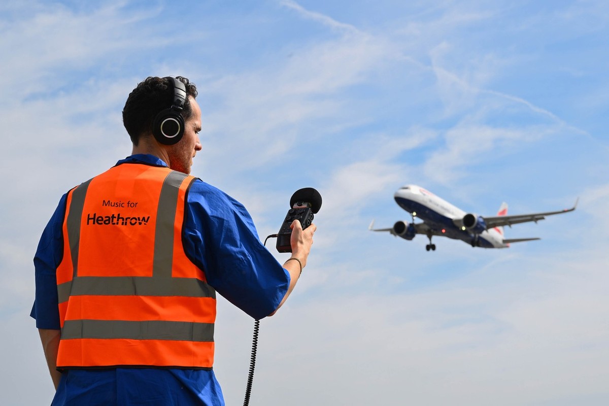 Download Image - MusicForHeathrow Edit 01 picture
