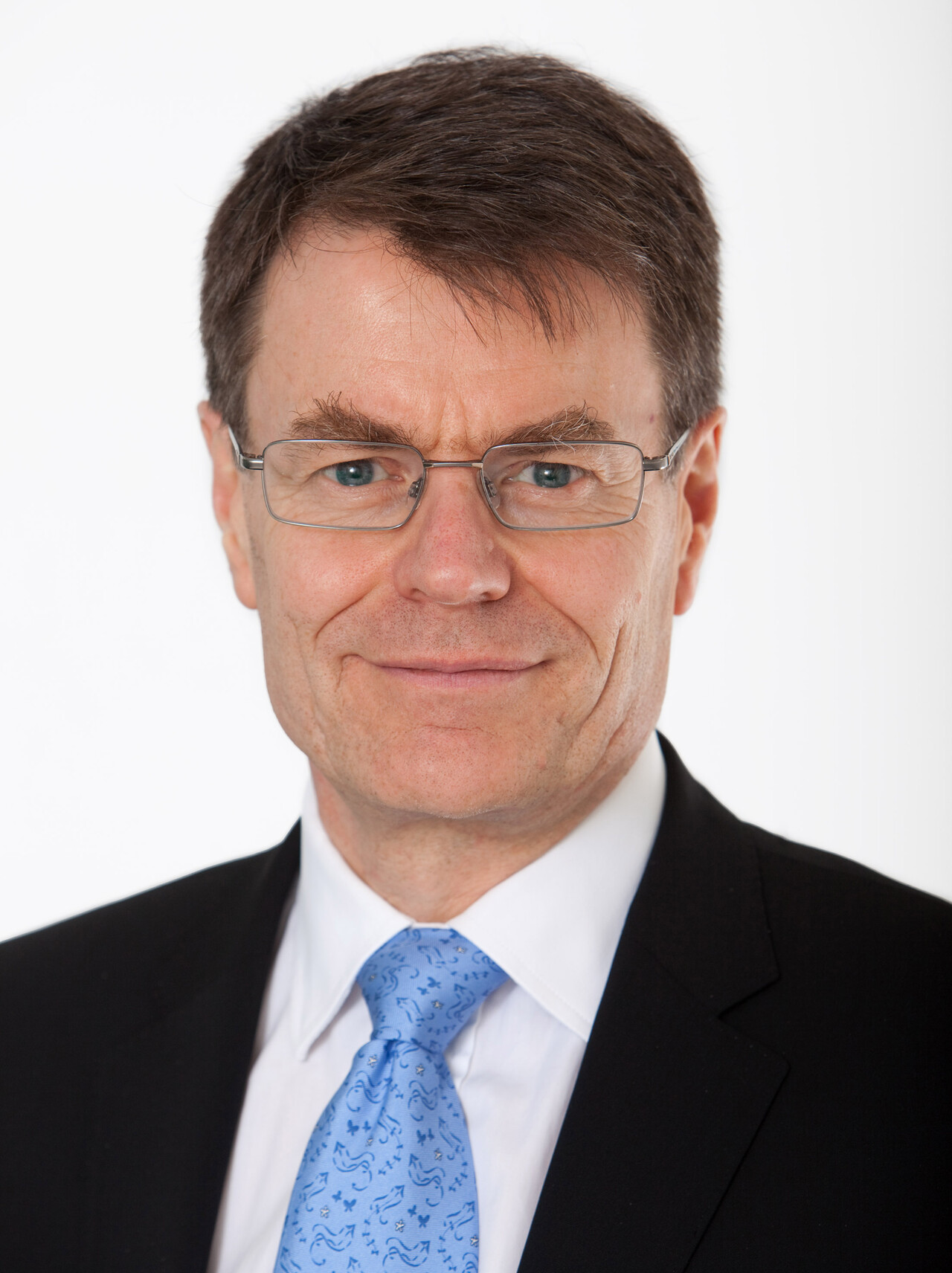 Colin Matthews to stand down as Heathrow CEO picture