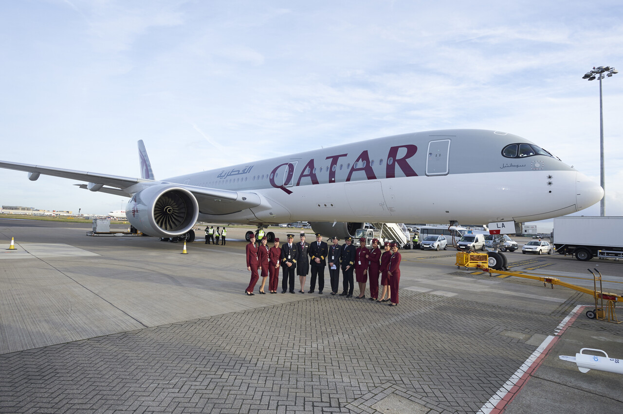 Qatar Airways' A350XWB Arrives in Heathrow