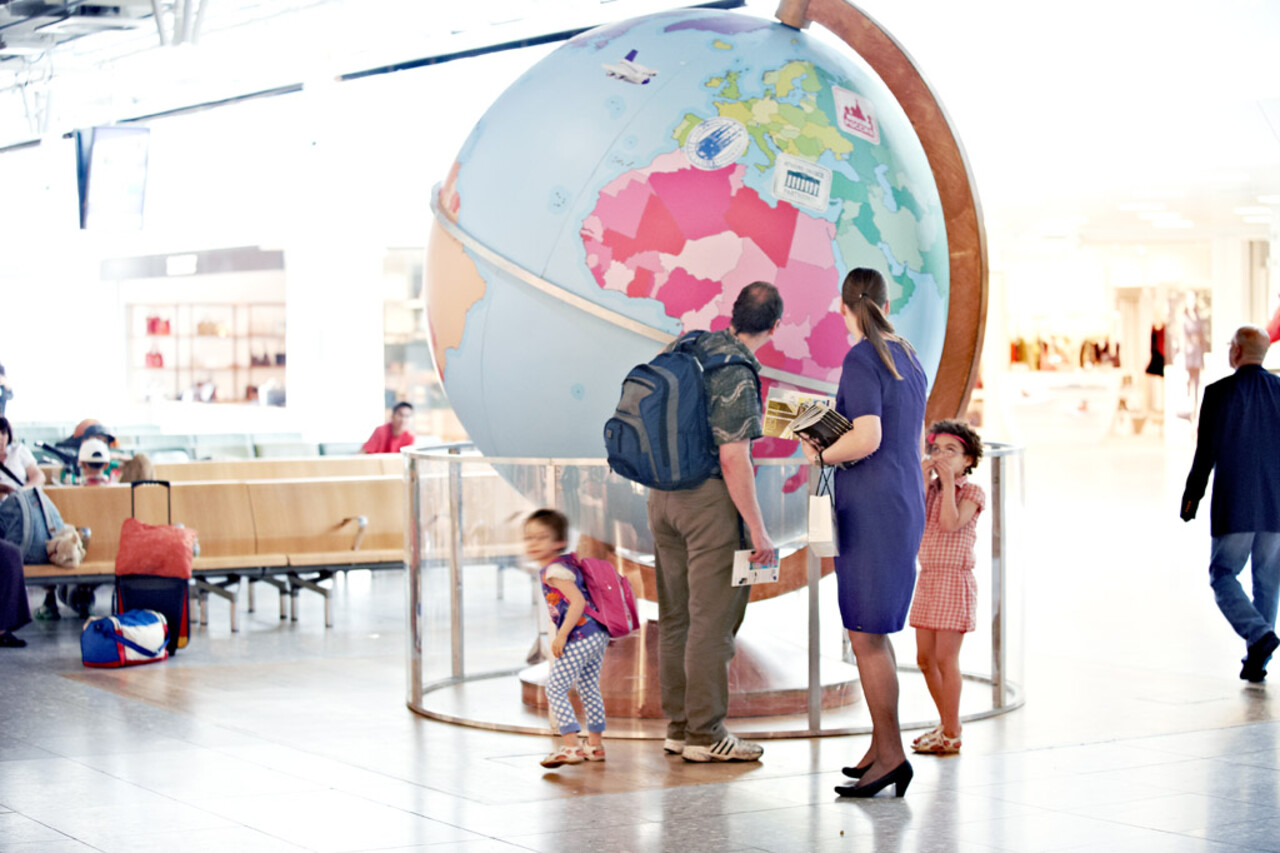 Easter getaway sees Heathrow crack a record April picture