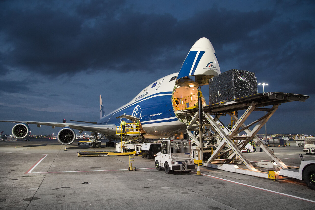 Heathrow lands best January on record picture