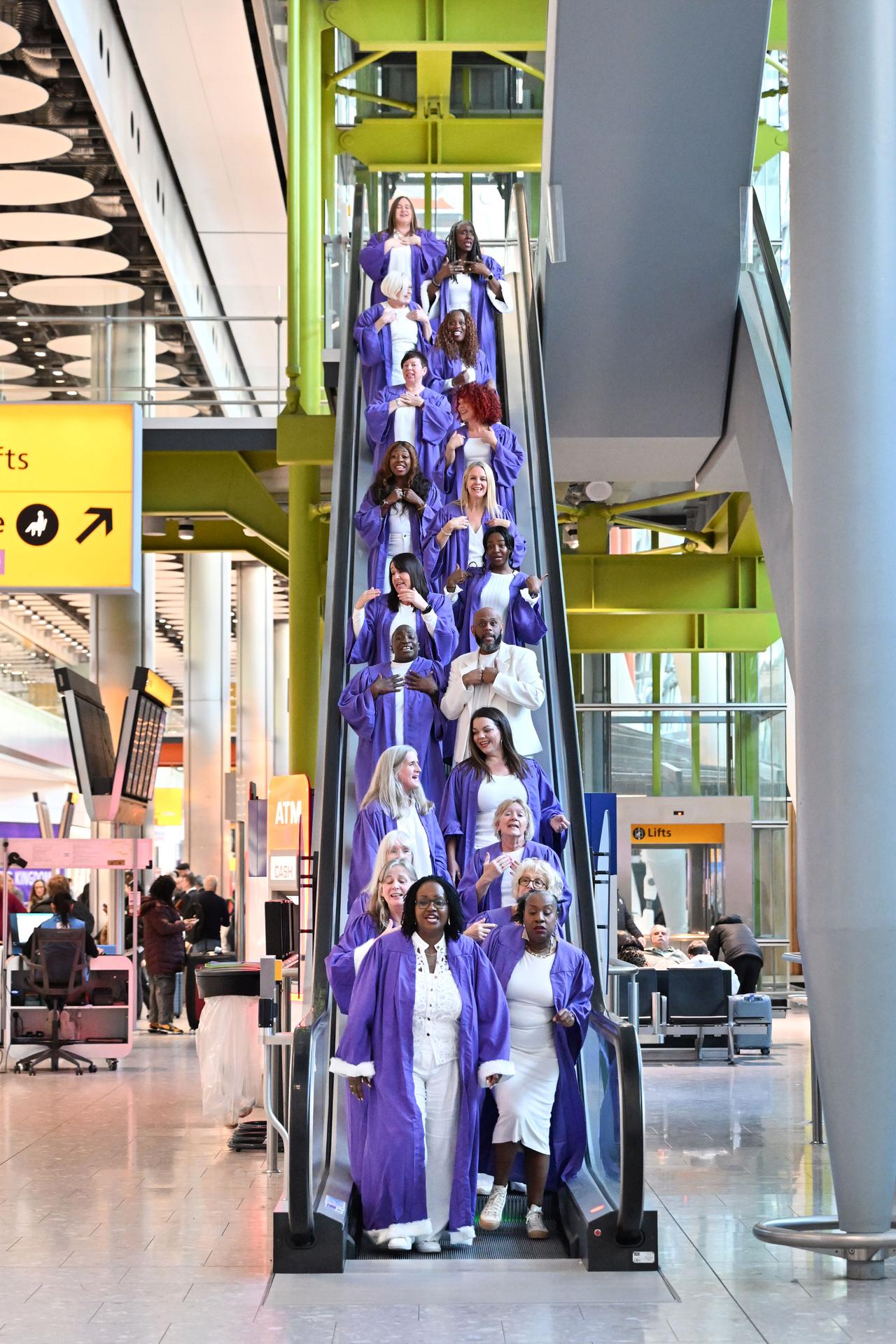 heathrow choir 001
