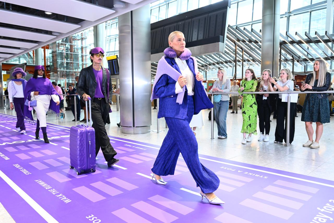 Heathrow LondonFashionWeek 01