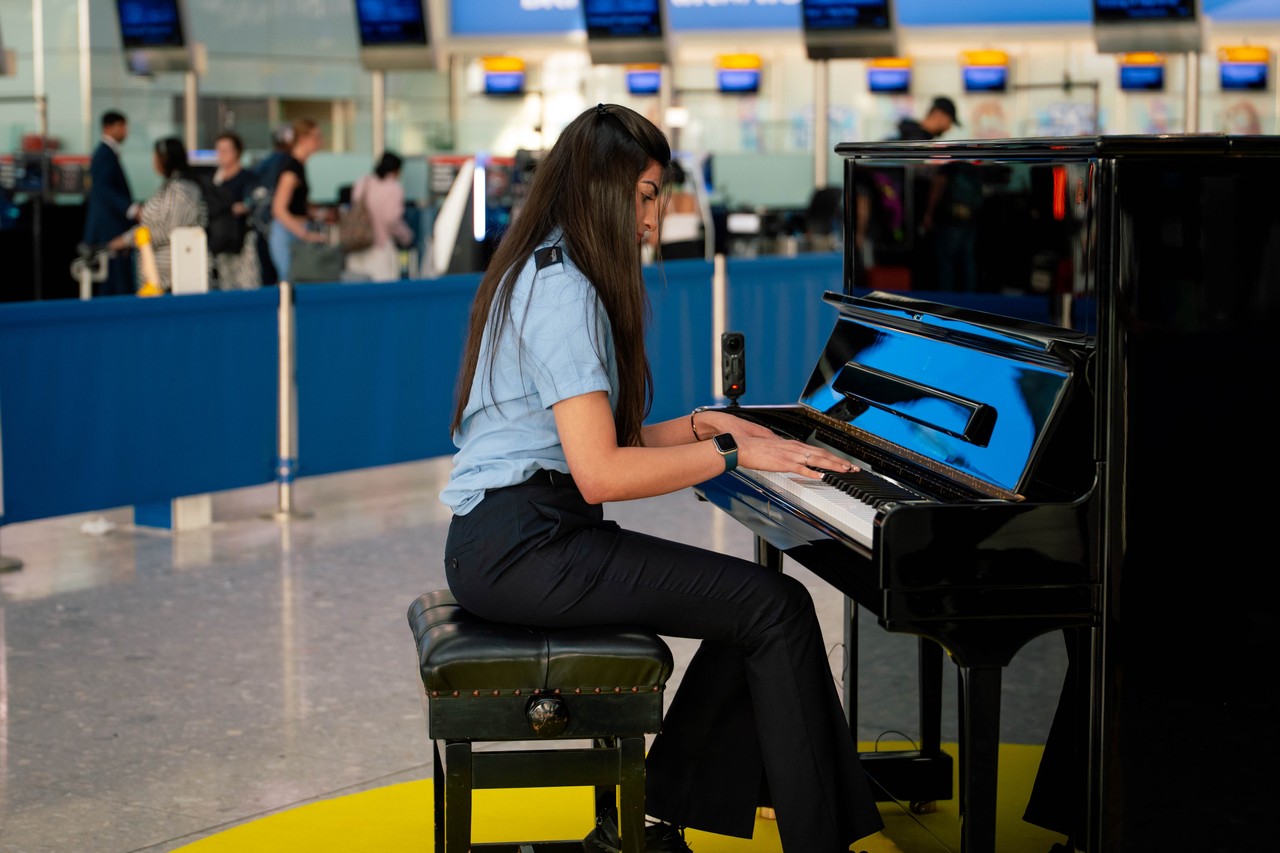 Heathrow ThePiano May2025(3)