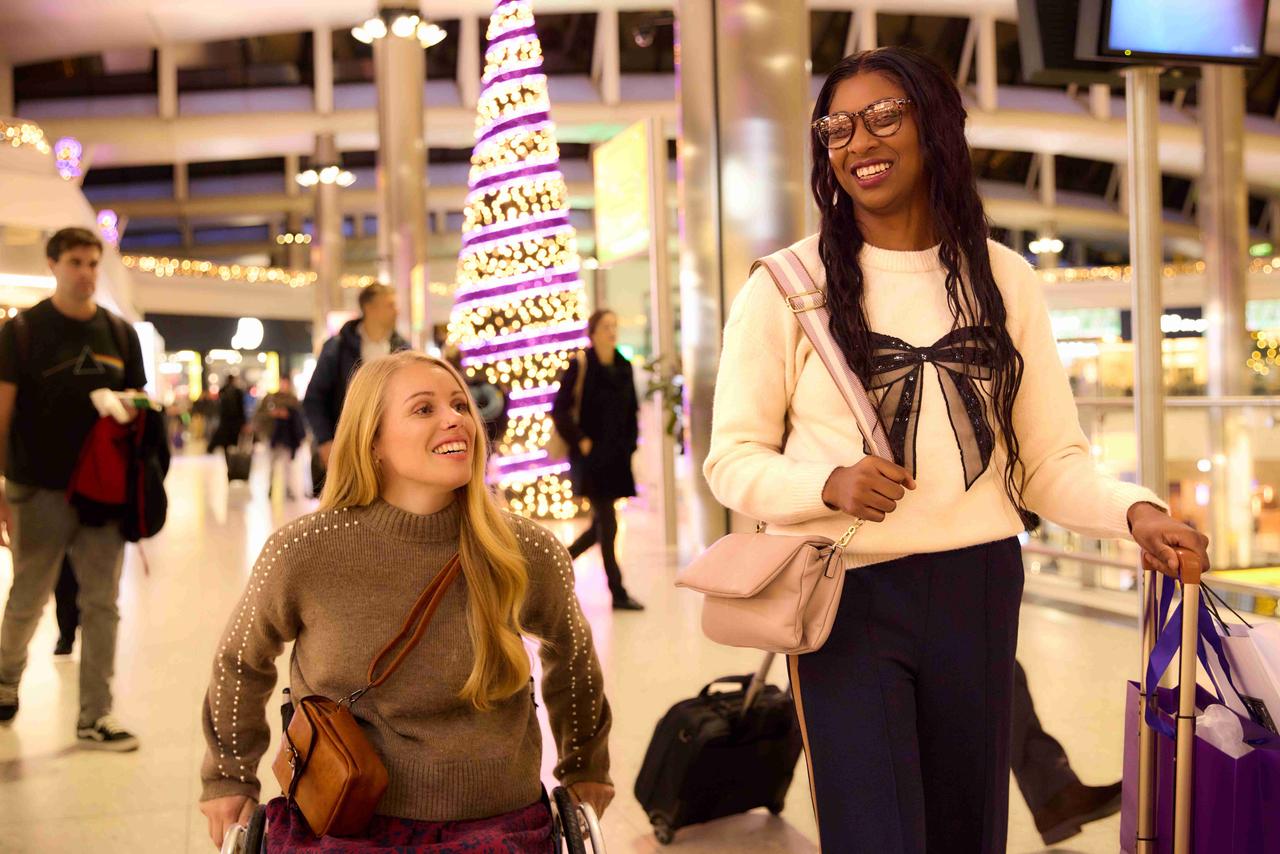 Heathrow reveals seasonal surprises as Christmas kicks off at the airport picture