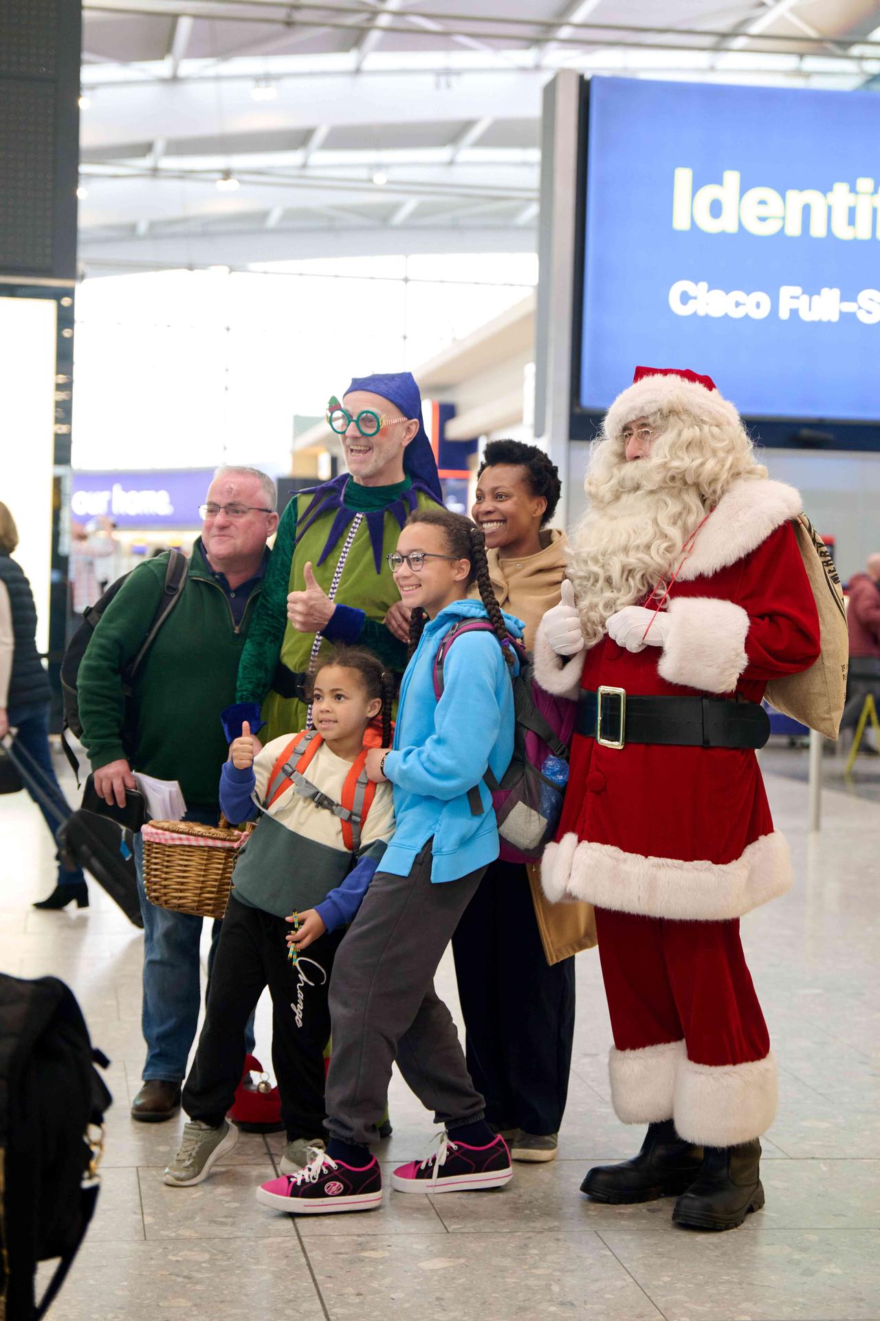 HeathrowChristmas2024-5