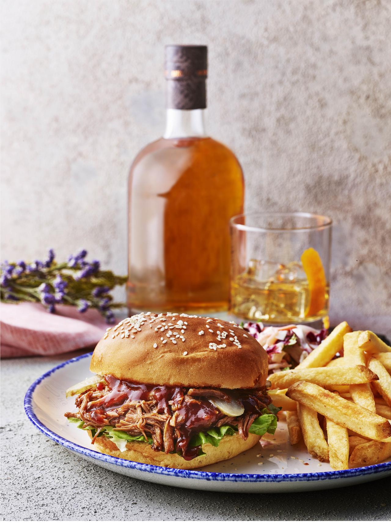 heathrowwhiskyfest bigsmokeburger