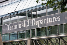 Terminal 3 departures entrance