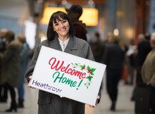 Martine McCutcheon surprises passengers at Heathrow with a Love Actually moment
