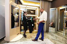 Terminal 5 Personal Shopping Mirror 5